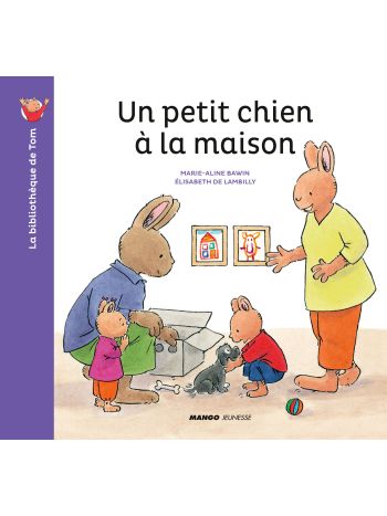 Un petit chien à la maison